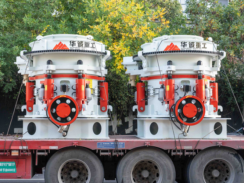 Multi-cylinder cone crusher shipped