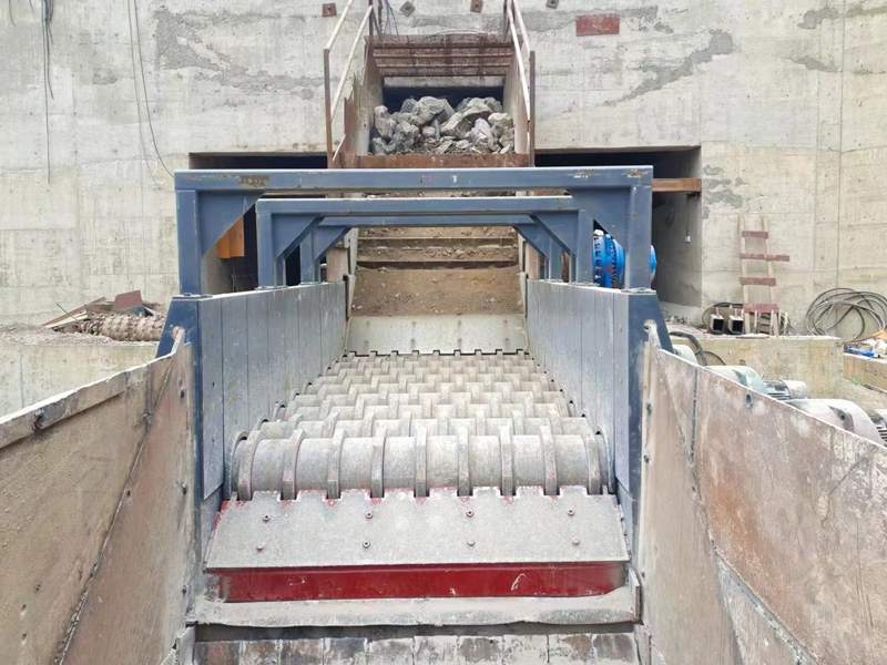 1200 TPH Roller Screen